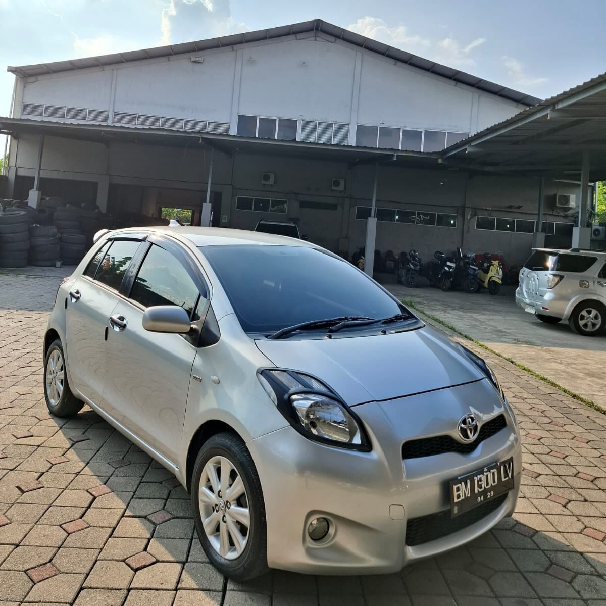 YARIS 1.5 MATIC 