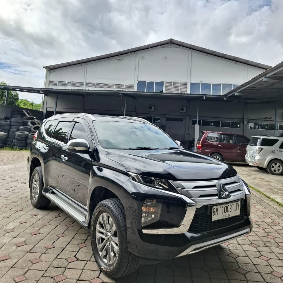 PAJERO EXCEED 4x2 M/T 