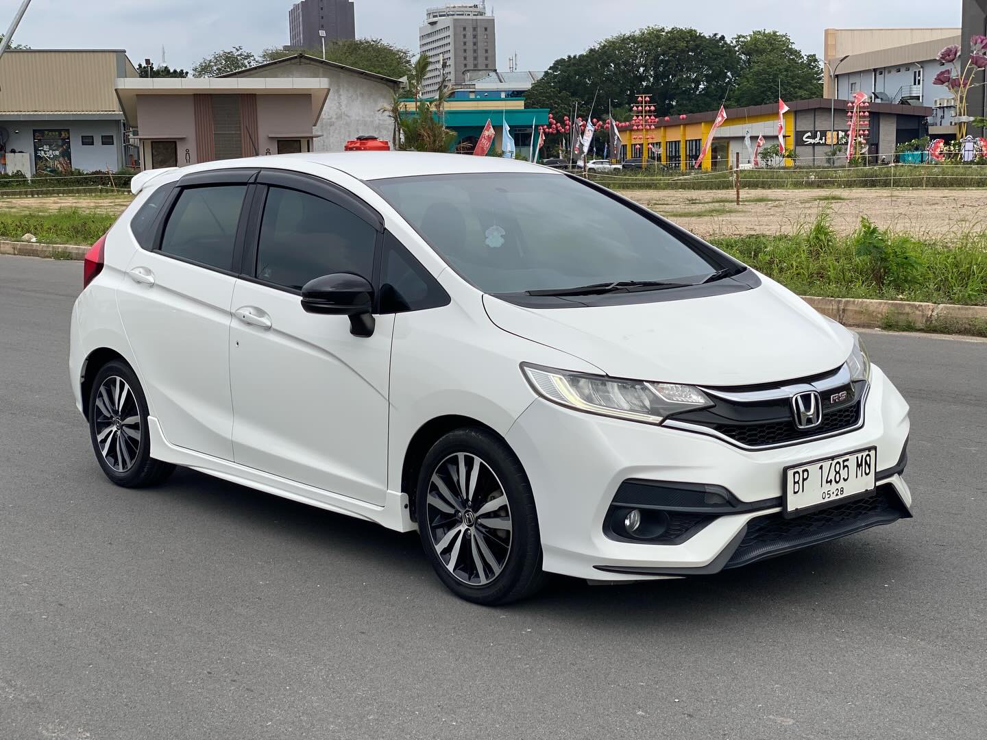 HONDA JAZZ RS AT 